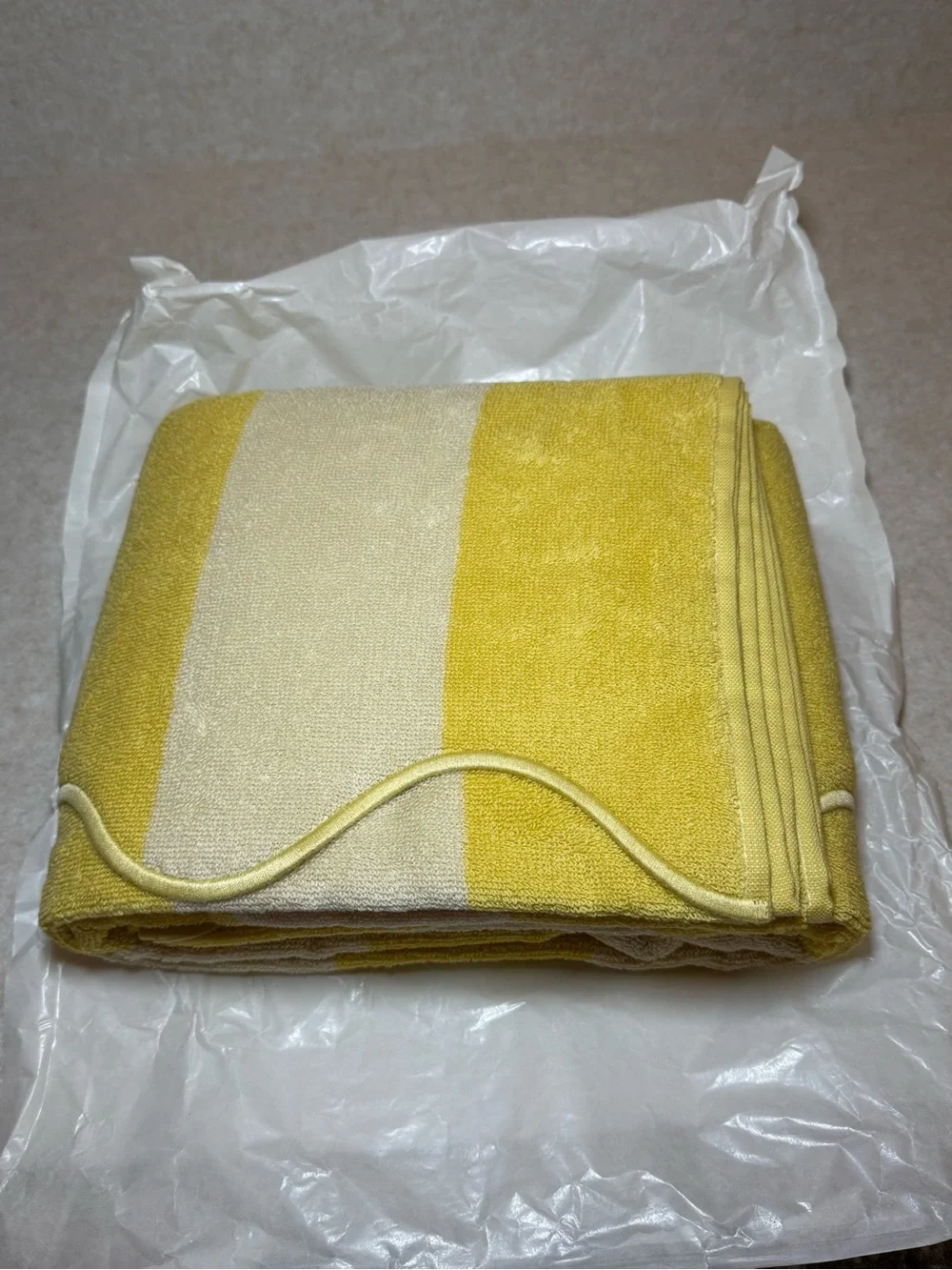 The Jilly Box Summer 2026 Tuck Scalloped Yellow Stripe Beach Towel Portugal NWT